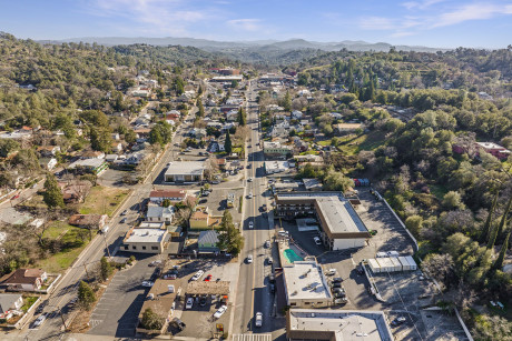 Exterior View - Aerial Lateral View